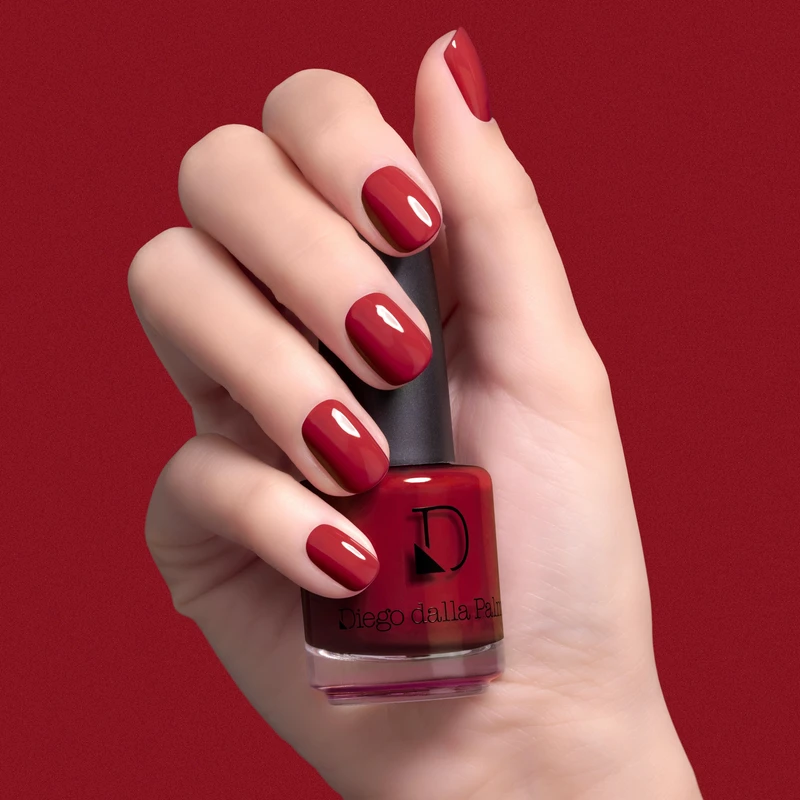 NF000236-Intothered_8a2ed4a2-2c90-4c40-a84a-985201e86001_800x